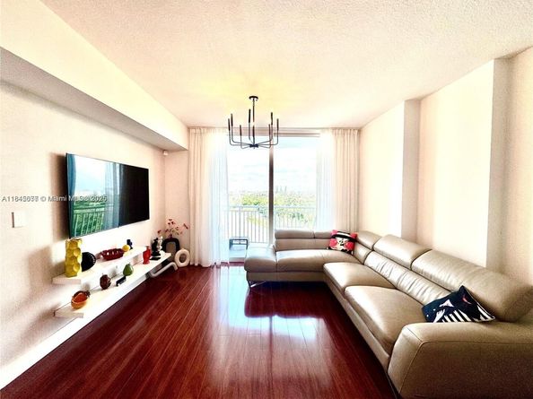 1745 E Hallandale Beach Blvd 501W, Hallandale Beach FL 33009