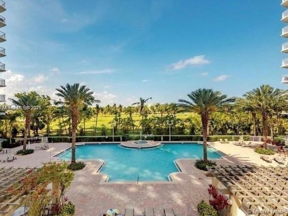 1745 E Hallandale Beach Blvd 501W, Hallandale Beach FL 33009