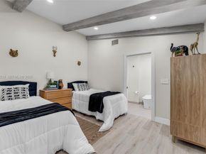 516 NE 6th Ave, Deerfield Beach FL 33441