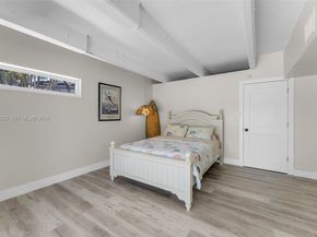 516 NE 6th Ave, Deerfield Beach FL 33441