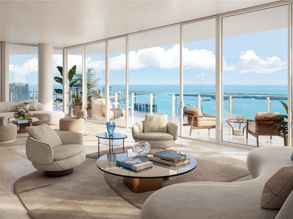 24 SW 4th St S1402, Miami FL 33130
