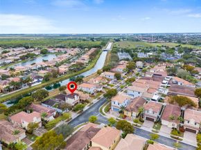 1097 NE 40th Rd, Homestead FL 33033