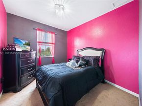 1097 NE 40th Rd, Homestead FL 33033