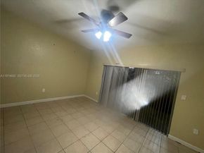 1650 NE 33rd Rd 11210, Homestead FL 33033