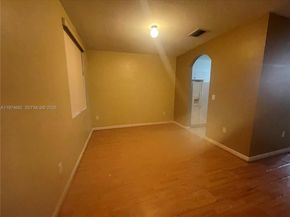 1650 NE 33rd Rd 11210, Homestead FL 33033