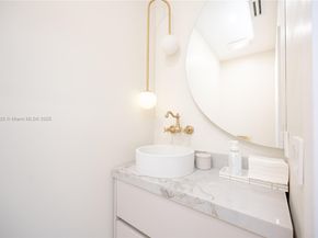 15282 SW 173rd Ln, Miami FL 33187