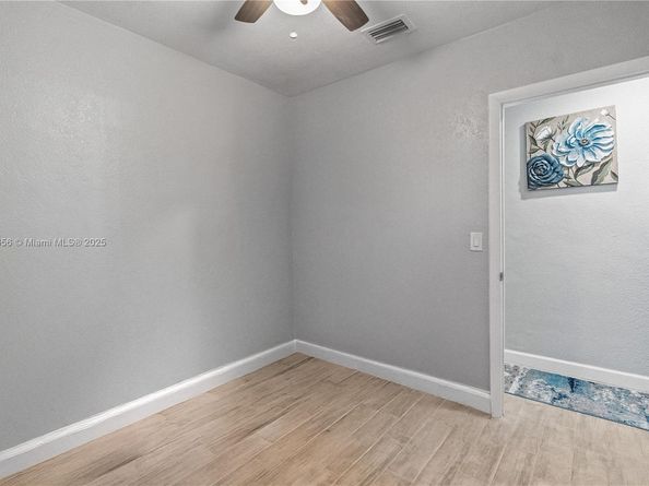 1700 NW 13th St, Fort Lauderdale FL 33311