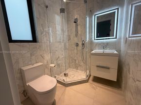 125 SW 29th Rd, Miami FL 33129