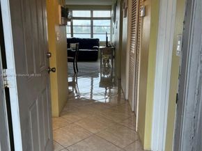 18555 NE 14th Ave 516, Miami FL 33179