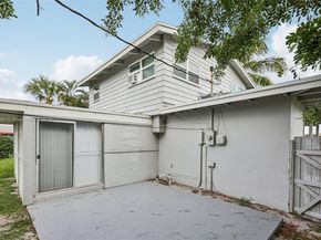 214 SW 4th St, Boca Raton FL 33432