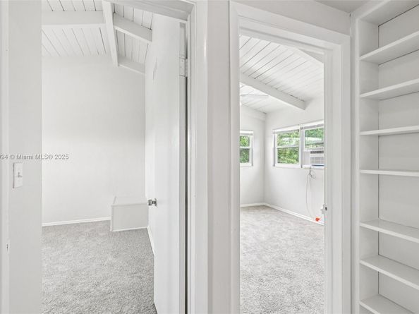 214 SW 4th St, Boca Raton FL 33432