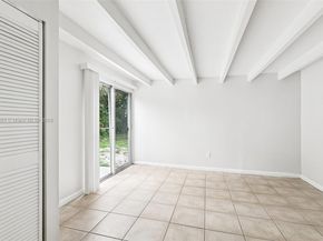214 SW 4th St, Boca Raton FL 33432