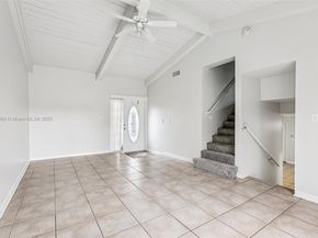 214 SW 4th St, Boca Raton FL 33432