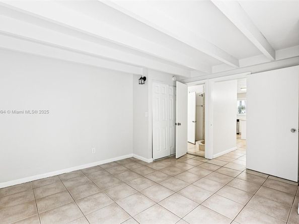 214 SW 4th St, Boca Raton FL 33432