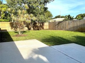 110 E Windsor Rd E, Jupiter FL 33469