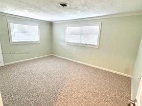 110 E Windsor Rd E, Jupiter FL 33469