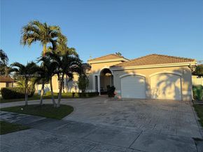 16605 SW 103rd Ct, Miami FL 33157