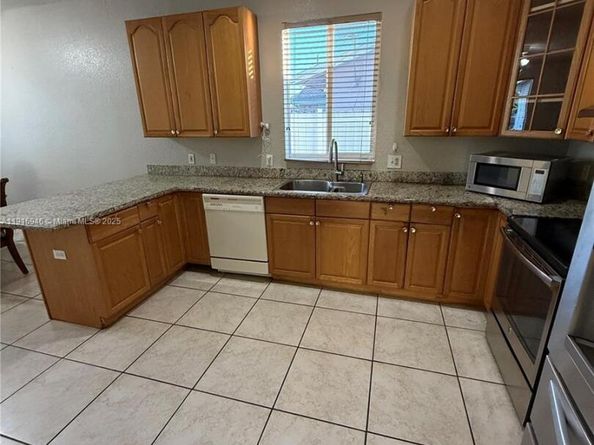 16605 SW 103rd Ct, Miami FL 33157