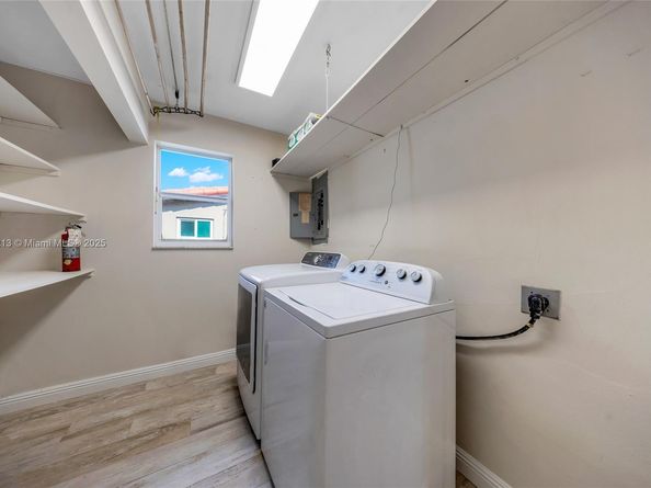 1237 Dove Ave, Miami Springs FL 33166