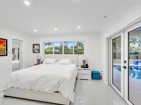 8501 SW 142nd St, Palmetto Bay FL 33158
