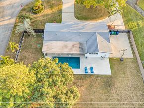 8501 SW 142nd St, Palmetto Bay FL 33158