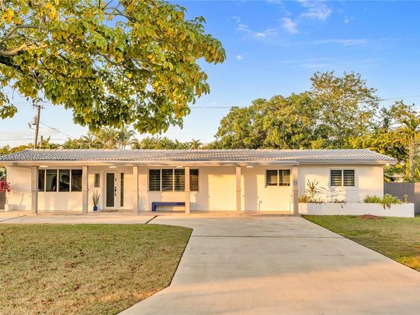 8501 SW 142nd St, Palmetto Bay FL 33158