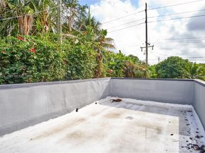 25 NE 12th St, Fort Lauderdale FL 33304