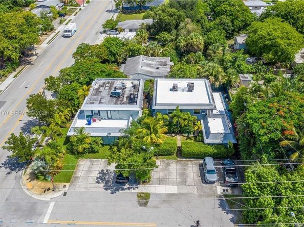 25 NE 12th St, Fort Lauderdale FL 33304