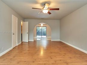 25 NE 12th St, Fort Lauderdale FL 33304