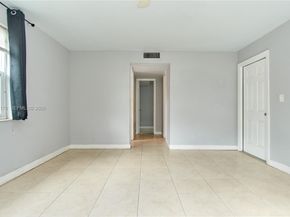 25 NE 12th St, Fort Lauderdale FL 33304