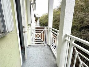 10780 NW 74th Ln, Doral FL 33178