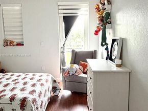 10780 NW 74th Ln, Doral FL 33178