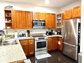 10780 NW 74th Ln, Doral FL 33178