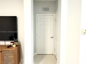 10780 NW 74th Ln, Doral FL 33178