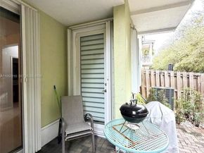 10780 NW 74th Ln, Doral FL 33178