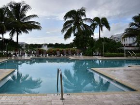 10780 NW 74th Ln, Doral FL 33178