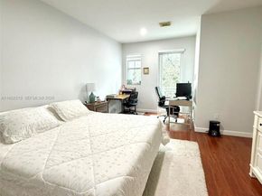 10780 NW 74th Ln, Doral FL 33178