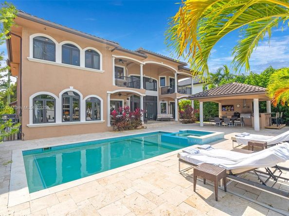 2085 Keystone Blvd, North Miami FL 33181