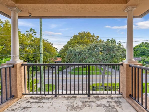 2085 Keystone Blvd, North Miami FL 33181