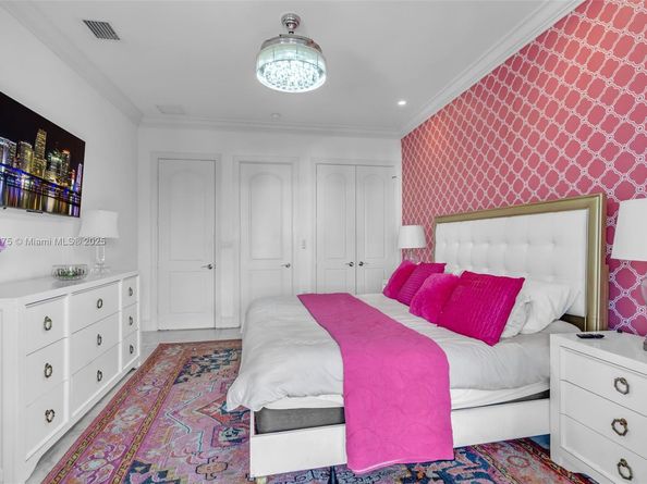 2085 Keystone Blvd, North Miami FL 33181