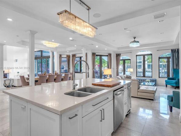 2085 Keystone Blvd, North Miami FL 33181