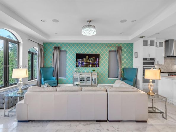 2085 Keystone Blvd, North Miami FL 33181