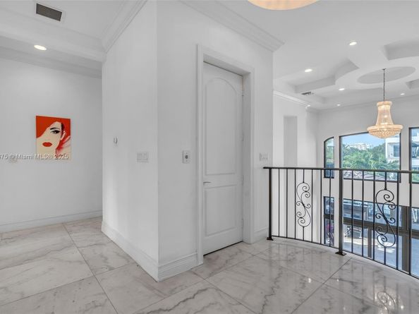 2085 Keystone Blvd, North Miami FL 33181