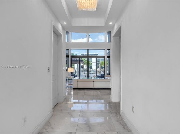 2085 Keystone Blvd, North Miami FL 33181