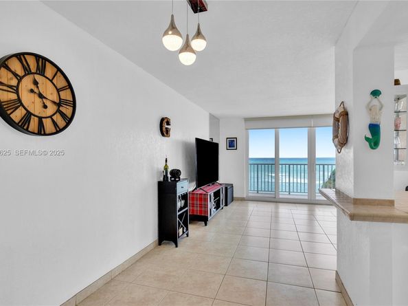 400 N Surf Rd 506, Hollywood FL 33019