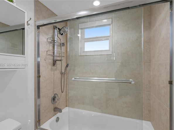 400 N Surf Rd 506, Hollywood FL 33019