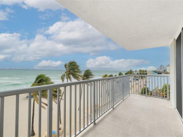 400 N Surf Rd 506, Hollywood FL 33019