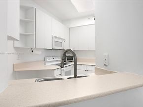1 Century Ln 309, Miami Beach FL 33139
