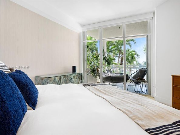 1 Century Ln 309, Miami Beach FL 33139