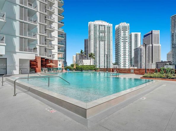 350 S Miami Ave 1403, Miami FL 33130